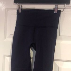 lululemon 🍋 Reveal Tights, navy size 4 EUC